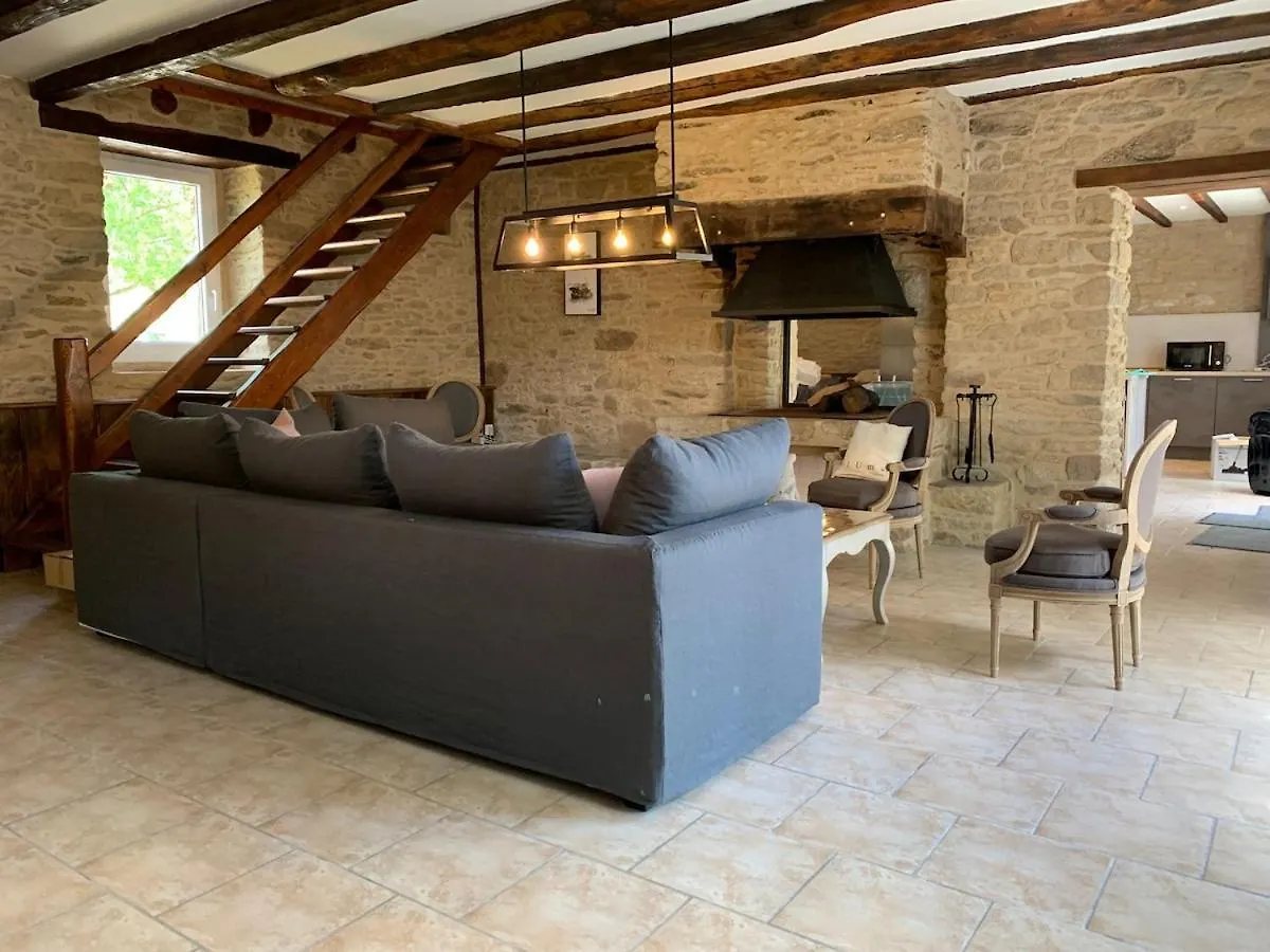 Ferel Longere Near Beaches, 12 People, Heated Pool