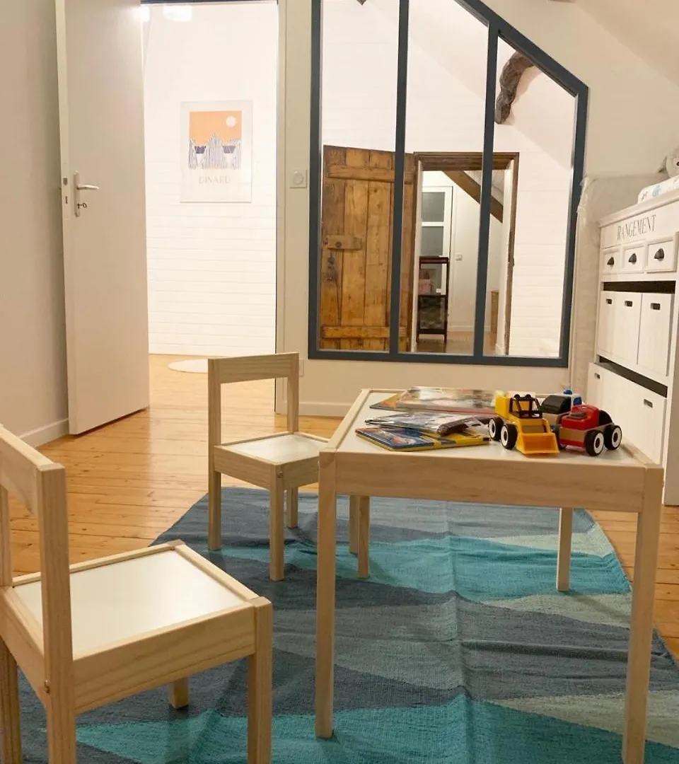 Ferel Longere Near Beaches, 12 People, Heated Pool 0*,